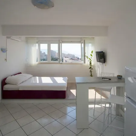 Buba Apartment *
